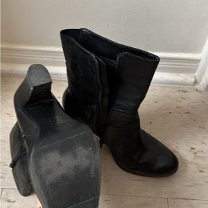 Vintage Nine West leather boots